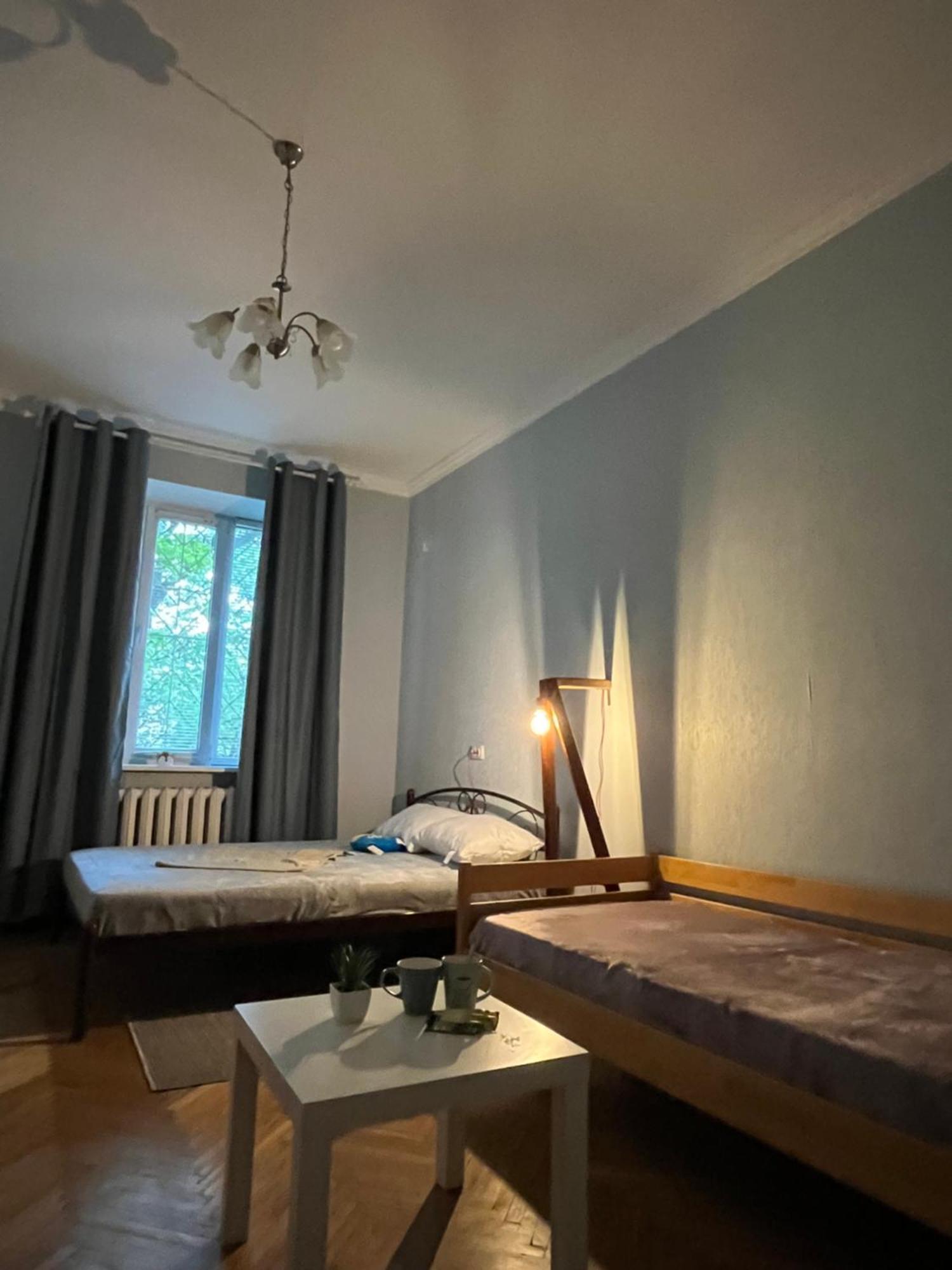 Ararat-Klovskaya Hostel-Apartments Kiev Exterior photo