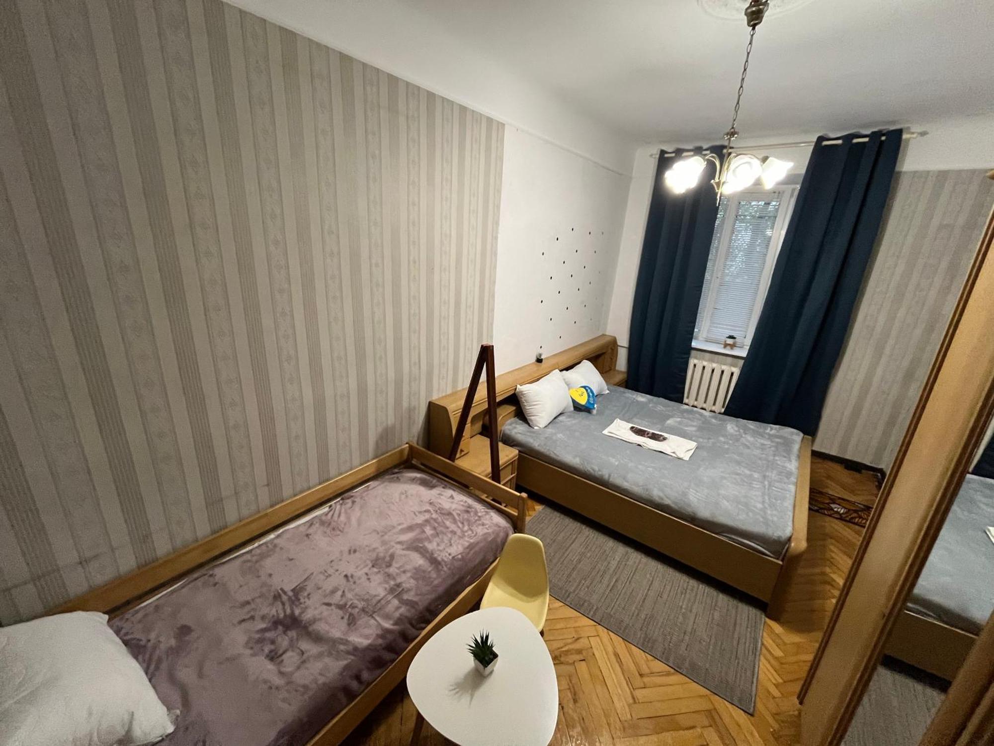 Ararat-Klovskaya Hostel-Apartments Kiev Exterior photo